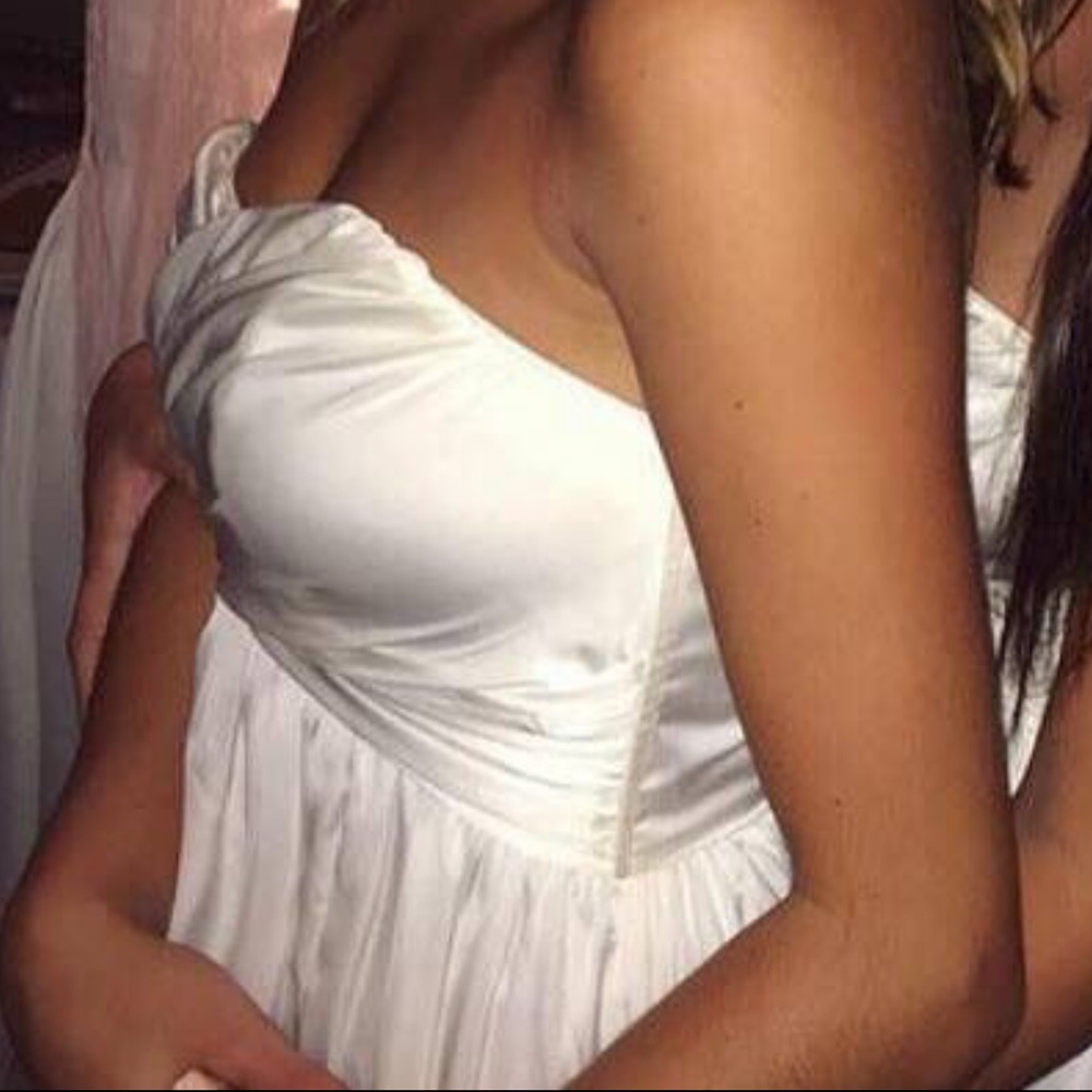 Dress - Picture 4 of 4